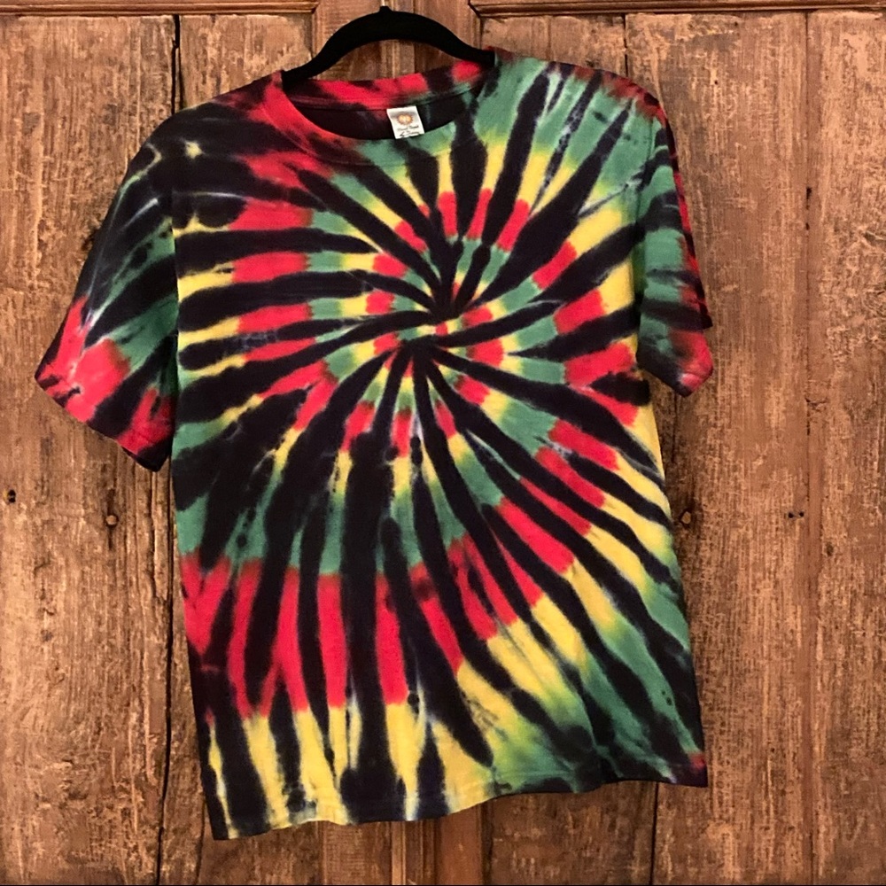 NWOT SUNDOG TIE-DYE 100% COTTON TEE—BRAND-NEW, NEVER WORN!